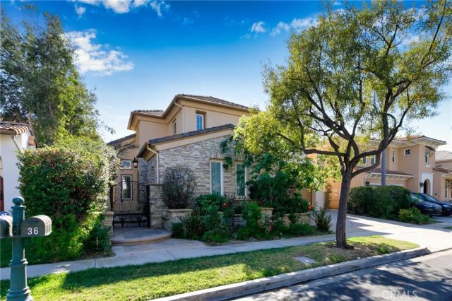 36 Westlake, Irvine, CA 92602