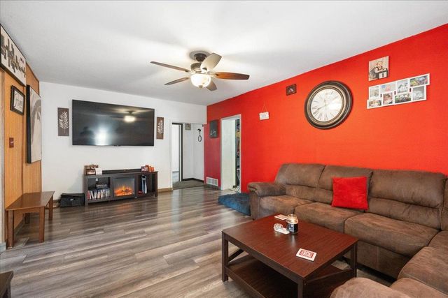 116 E Randolph Street, Stoughton, WI 53589