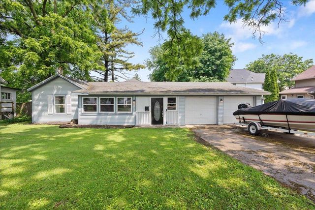 116 E Randolph Street, Stoughton, WI 53589