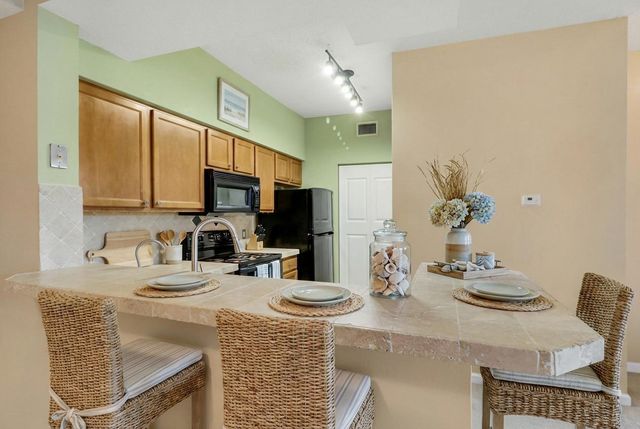 2309 Myrtlewood Circle E 2309, Palm Beach Gardens, FL 33418