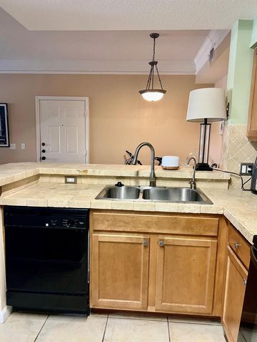 2309 Myrtlewood Circle E 2309, Palm Beach Gardens, FL 33418