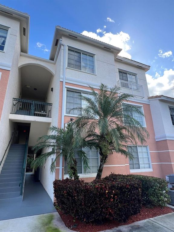 2309 Myrtlewood Circle E 2309, Palm Beach Gardens, FL 33418