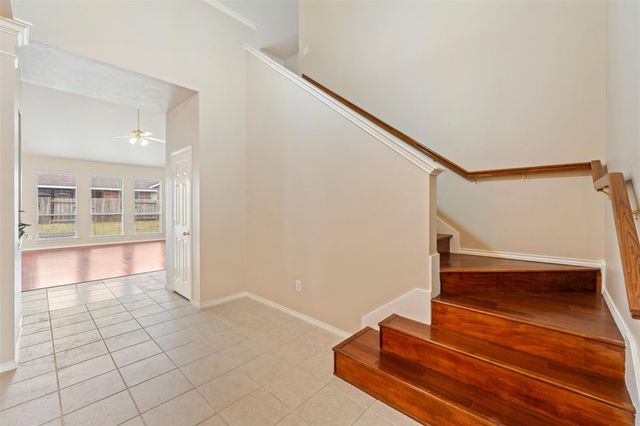 7218 Broadelm Drive, Houston, TX 77095
