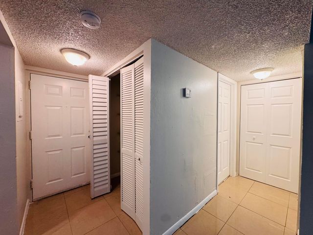 2050 N CONGRESS Avenue 102, West Palm Beach, FL 33401