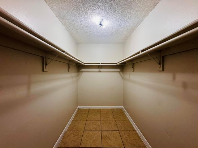 2050 N CONGRESS Avenue 102, West Palm Beach, FL 33401