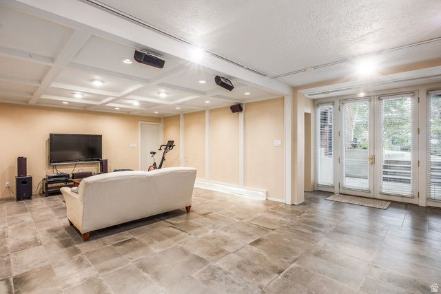 725 E 18TH AVE, Salt Lake City, UT 84103