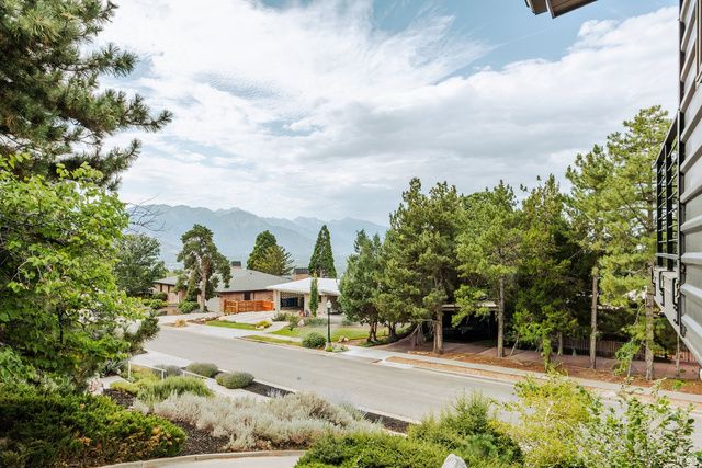 725 E 18TH AVE, Salt Lake City, UT 84103