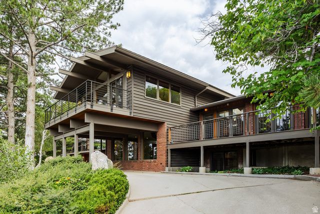 725 E 18TH AVE, Salt Lake City, UT 84103