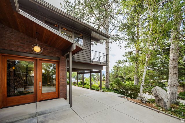 725 E 18TH AVE, Salt Lake City, UT 84103