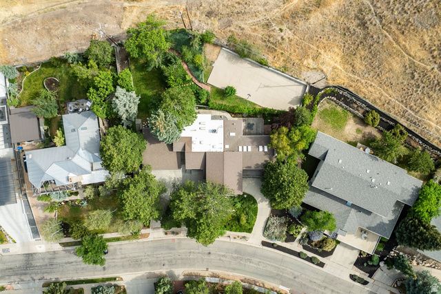 725 E 18TH AVE, Salt Lake City, UT 84103