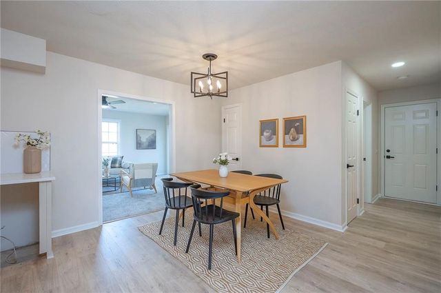 804 Parma Way, Gardner, KS 66030