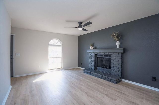 804 Parma Way, Gardner, KS 66030