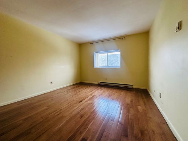 624 Hyde Park Ave C3, Boston, MA 02131
