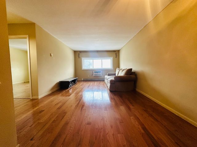 624 Hyde Park Ave C3, Boston, MA 02131