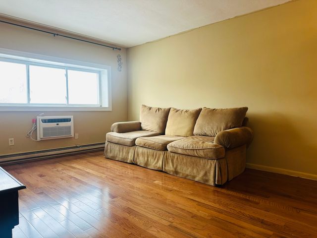 624 Hyde Park Ave C3, Boston, MA 02131