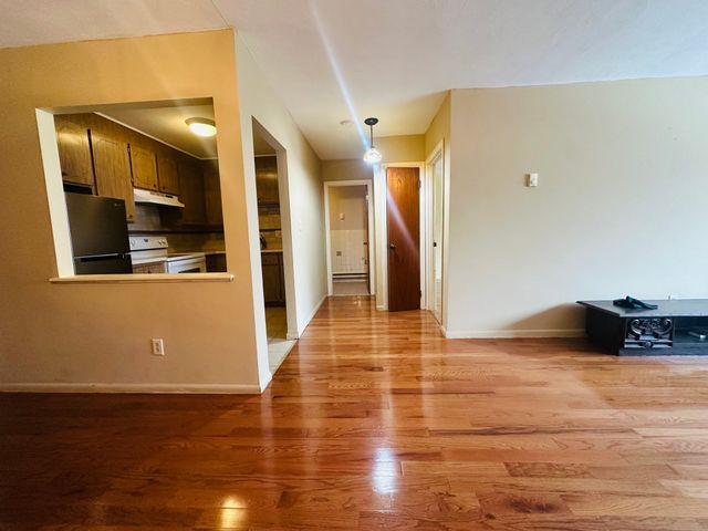 624 Hyde Park Ave C3, Boston, MA 02131