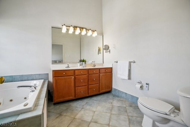 266 Patriot Hill Dr, Bernards Twp., NJ 07920