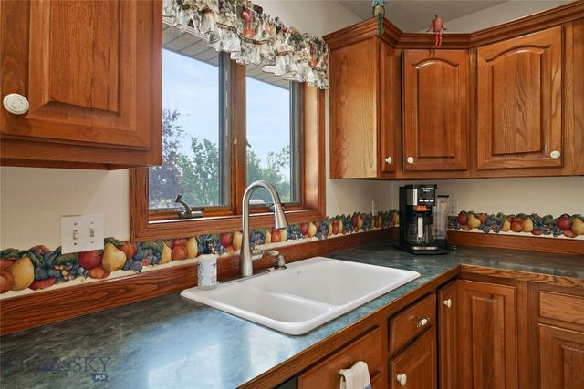 88 Kirsha Lane, Bozeman, MT 59718