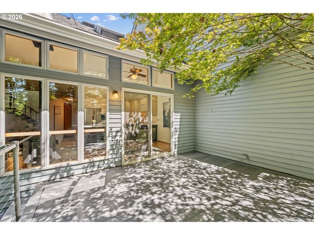 3484 DEVONSHIRE Dr, Lake Oswego, OR 97035