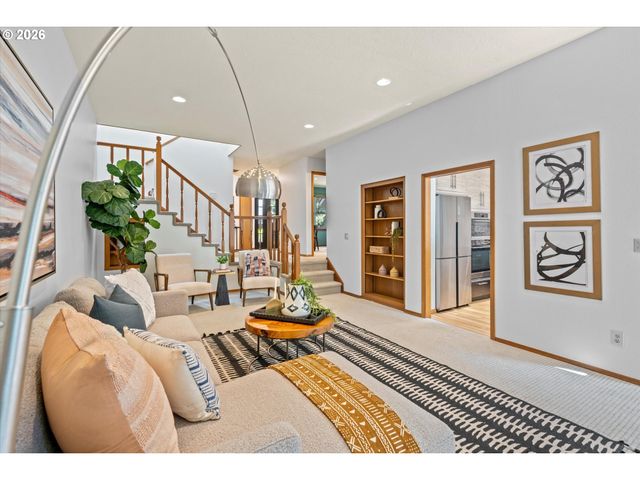 3484 DEVONSHIRE Dr, Lake Oswego, OR 97035