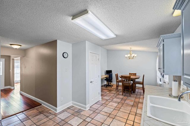 404 Shorewood Cir, Pensacola, FL 32507