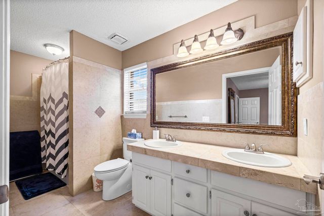 404 Shorewood Cir, Pensacola, FL 32507