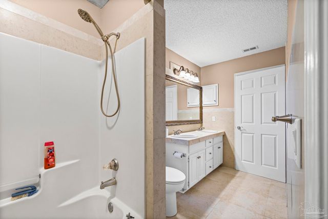 404 Shorewood Cir, Pensacola, FL 32507