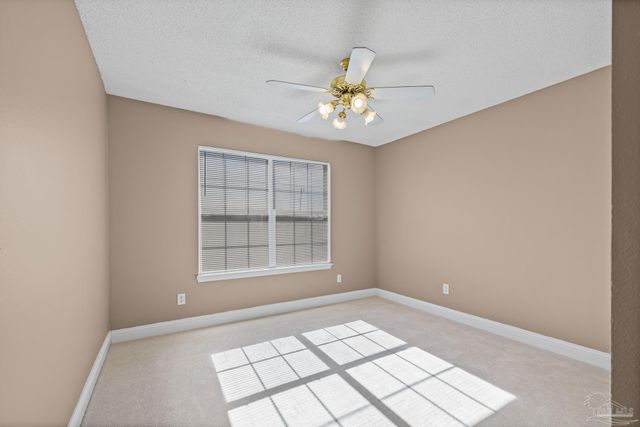 404 Shorewood Cir, Pensacola, FL 32507