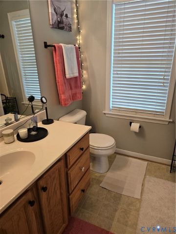 9370 Deerlake Dr, New Kent, VA 23124
