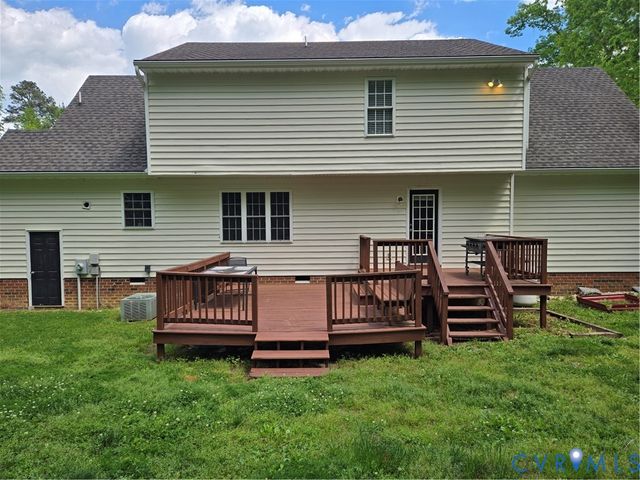 9370 Deerlake Dr, New Kent, VA 23124