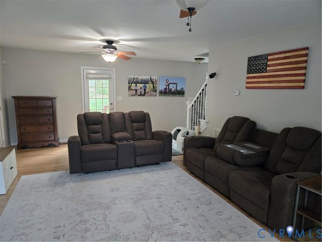 9370 Deerlake Dr, New Kent, VA 23124