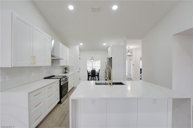 2822 NW 7th TER, Cape Coral, FL 33993