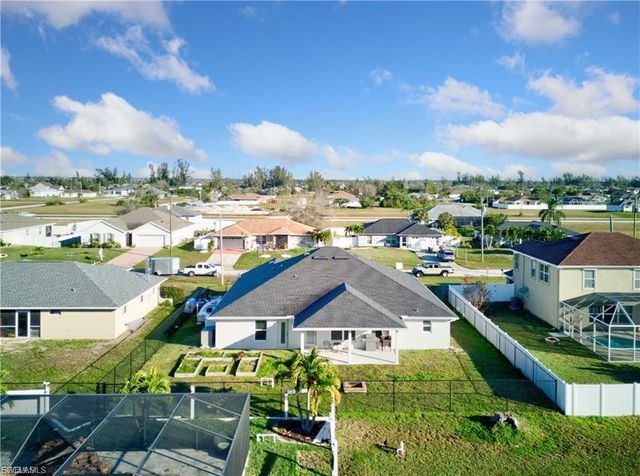 2822 NW 7th TER, Cape Coral, FL 33993