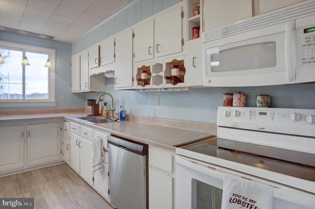 2688 ROCKY SPRING RD, Chambersburg, PA 17201