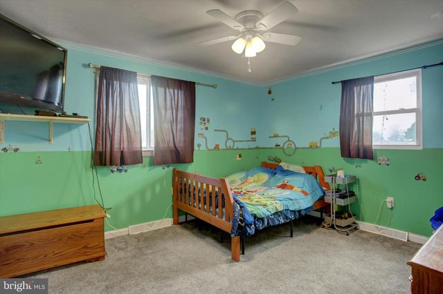 2688 ROCKY SPRING RD, Chambersburg, PA 17201