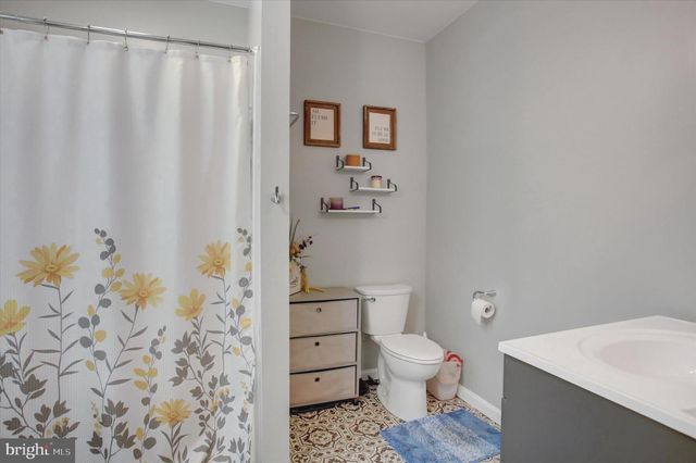 2688 ROCKY SPRING RD, Chambersburg, PA 17201