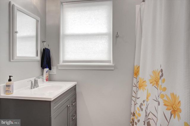 2688 ROCKY SPRING RD, Chambersburg, PA 17201