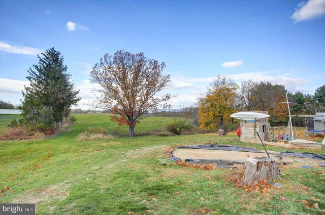 2688 ROCKY SPRING RD, Chambersburg, PA 17201