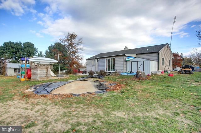 2688 ROCKY SPRING RD, Chambersburg, PA 17201