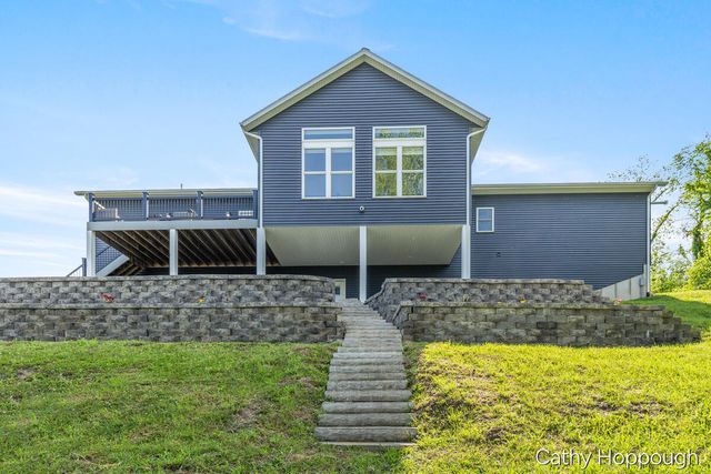 7192 Morrison Lake Road, Saranac, MI 48881