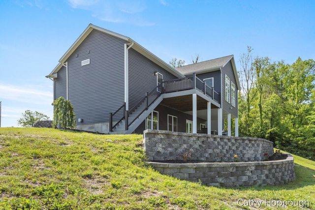 7192 Morrison Lake Road, Saranac, MI 48881