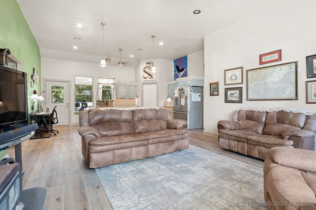 2516 Elm Road, Sulphur, OK 73086