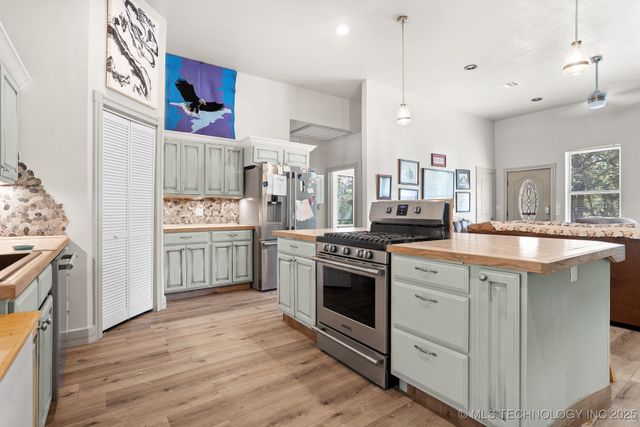 2516 Elm Road, Sulphur, OK 73086