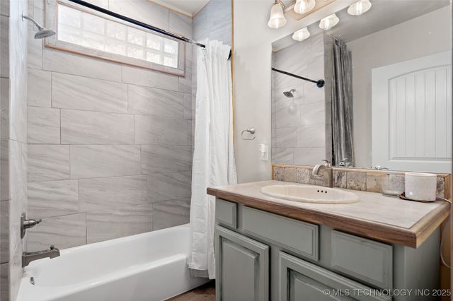 2516 Elm Road, Sulphur, OK 73086