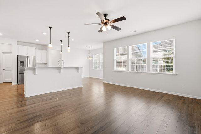 137 Daniels Creek Circle, Goose Creek, SC 29445