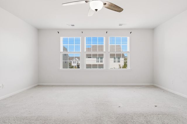 137 Daniels Creek Circle, Goose Creek, SC 29445