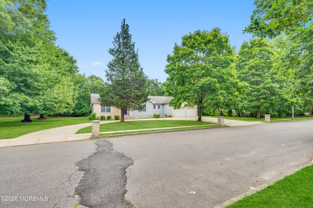 1778 Greenwood Road, Toms River, NJ 08753