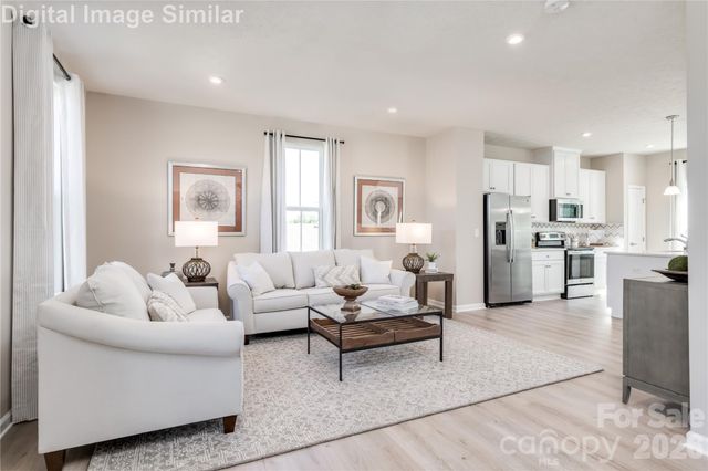 2521 Barnwood Way, Charlotte, NC 28216