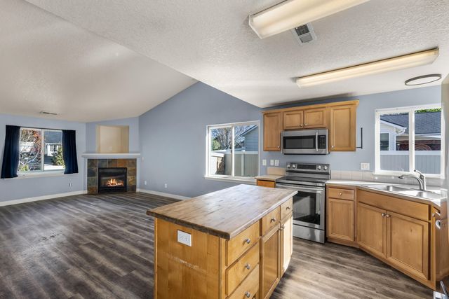 63175 NE De Haviland Street, Bend, OR 97701