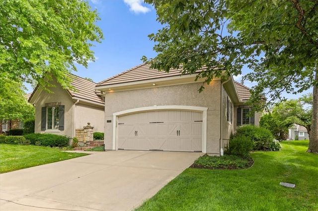 11345 Granada Court, Leawood, KS 66211